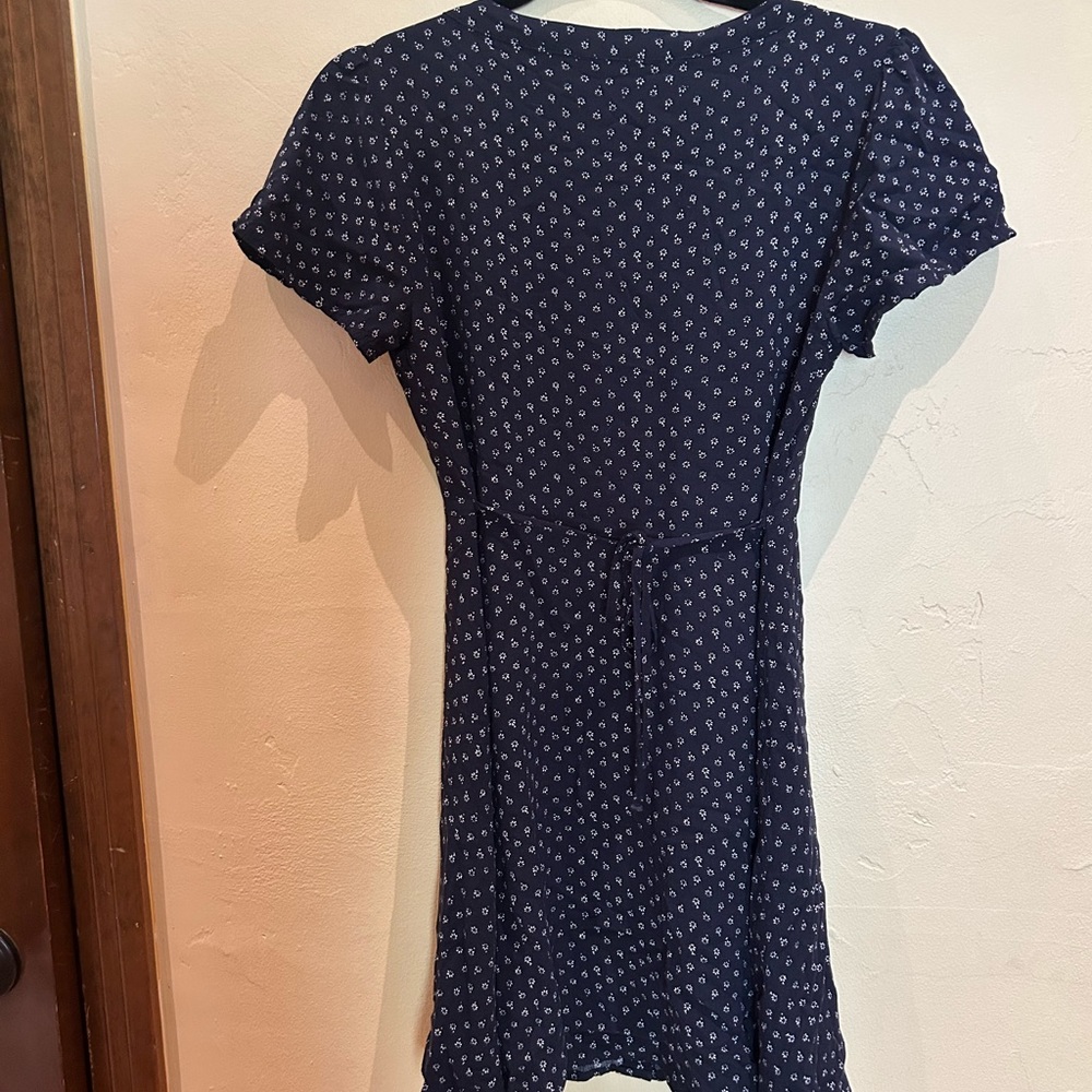 Abercrombie and Fitch Dress - Picture 2 of 9